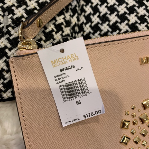 New Michael Kors Giftables XL Zip Clutch Bag Saffiano Leather ballet Heart S… - Picture 3 of 5